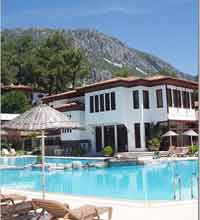 The Yucelen hotel has great facilities, including an indoor and outdoor pools.