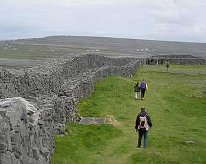 The fortifications at Dun Aenghus