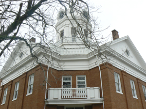 The Courthouse in Monroeville, AL, where each spring the town performs To Kill a Mockingbird starring local citizens as actors.