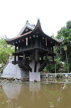 The one pillar pagoda.photo by Kathleen Broadhurst.