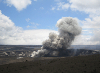 On a lucky day you can see the volcano Kilauea explode.