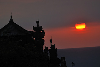 Sunset at Tanah Lot in Bali