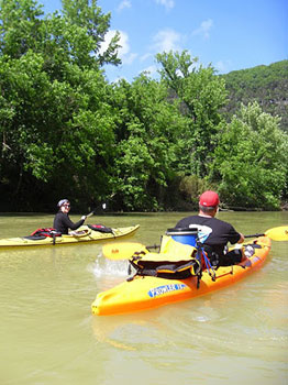 Saco Bound offers kayak rentals and guided routes along the different river water ways along the Saco River.