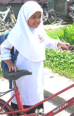 Even schoolgirls wear the headscarf in Kota Bharu. photo by Liz Chow.