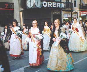 Falleras in traditional costume