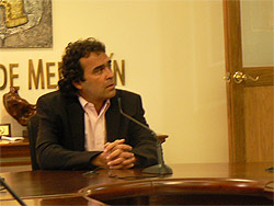 Sergio Farjardo, Mayor of Medellin. photo by Max Hartshorne.