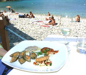 Dining in Marciana Marina at the Capo Nord.
