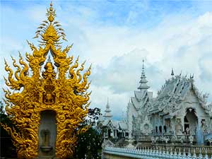 The entrance to the White Temple