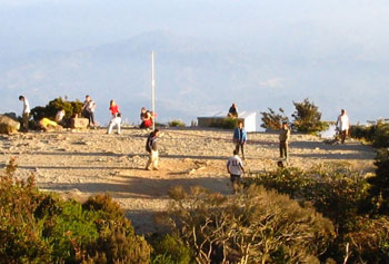 Guides play ball at 11,646ft