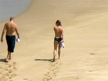 No top needed on the very remote beaches below the Great Ocean Walk. 