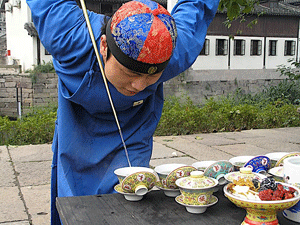 Taiji Tea House ceremony, Hangzhou. Photo ©Shelley Seale