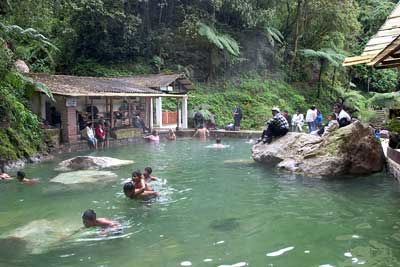 swimming in fuentes georgin