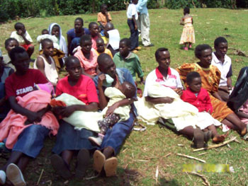 Teen mums at a support meeting