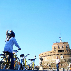 Experiencing Rome by bike.