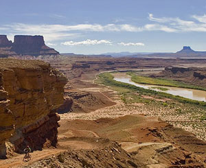 Grunting up Hardscrabble as the Green River meanders below.