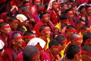 monks-red