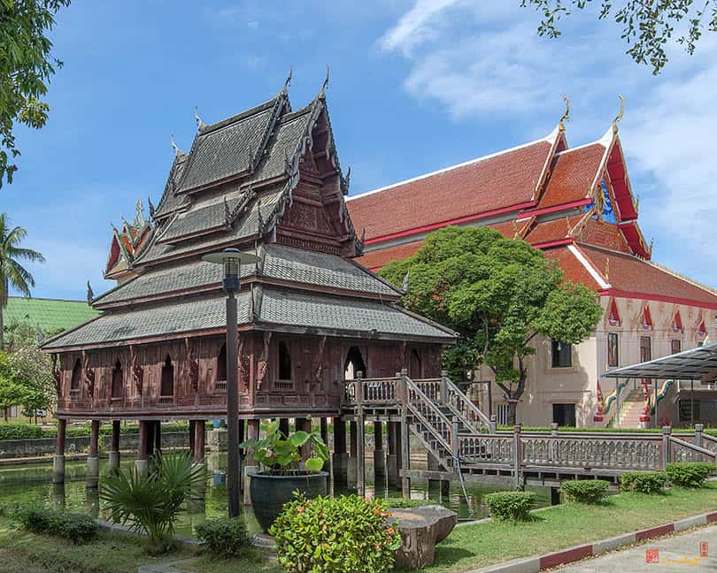 2017 Photograph, Wat Thung Si Muang Scripture Hall or Library Hor Trai Klang Nam (Tripitaka Hall) Thailand, © 2019.