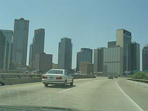 Dallas: Museums, Walking and More! 6 Driving into Dallas: the author found places to walk (!). photos by Sony Stark