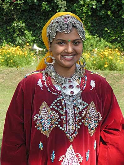 Vale of Kashmir: Idyllic Locale of Uncommon Beauty 6 A young woman in Srinigar