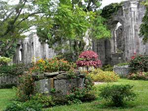 Costa Rica: History, Geology and Pageantry 7 The ruins in Cartago