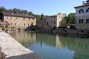 Tuscan Spa Relieves 'Tourist Tension' 4 The village of Bagno Vignoni