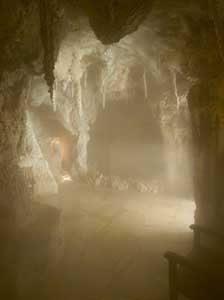 Tuscan Spa Relieves 'Tourist Tension' 3 The Philosopher's Cave