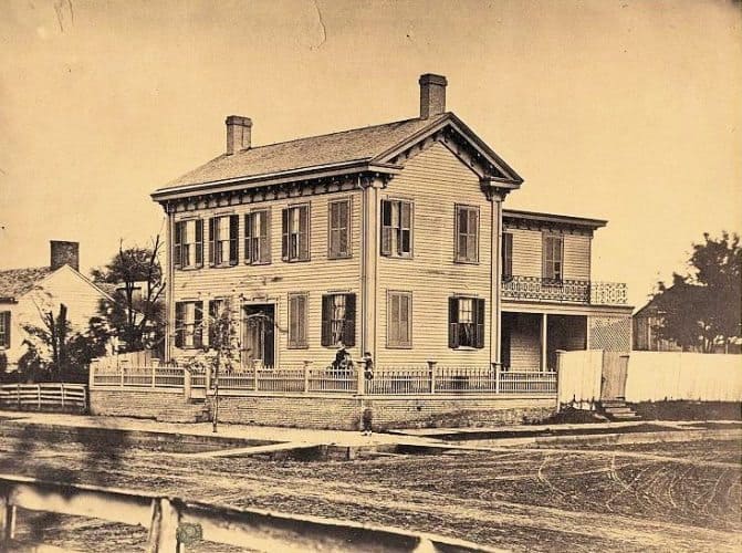 Abe Lincoln home in Springfield, Illinois. Iron Brigador.com photo