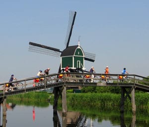 The bridges across the canals are the only hills you'll see.