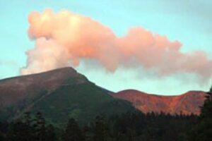 Hokkaido: Crystal Clear Lakes and Smoldering Volcanoes hokkaido-volcano