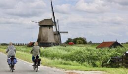 netherlands-bicyclists