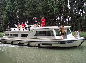 Cruising along on the Magnifique