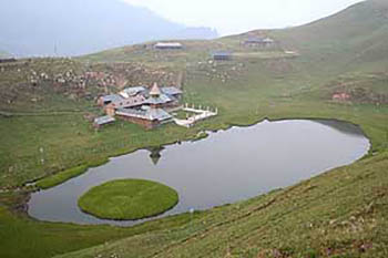 Prashar Lake in India: A Tranquil Beauty