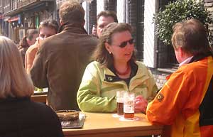 Patrons at Fûchshen Brauerei