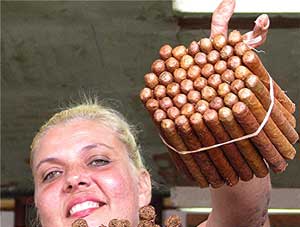 Cuba: Lost in Time, Lost in Space 4 The cigar lady