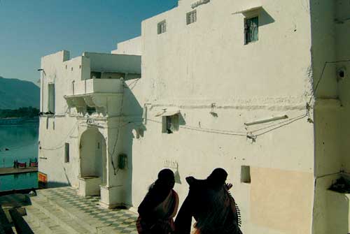 Street for access to a stair