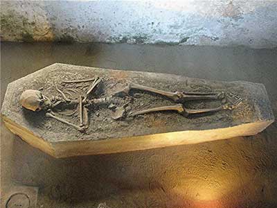 Now I Lay Me Down to Sleep - human remains at the museum in Antigua