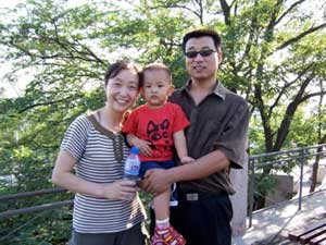A Chinese family at the Great Wall
