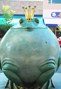 Grand Junction, Colorado: Western Charm and Mountain Splendor 6 Sculptures, many of them by local artists, dot the corners and streets of downtown Grand Junction.