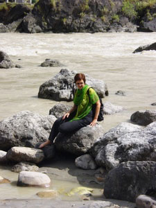 Marianne Kinzer at the holy Ganges River. Photos by Thomas Fiedler