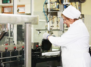 The assembly line at the Kvint brandy factory