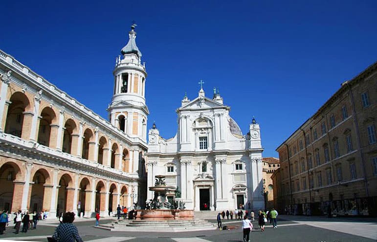 Le Marche: Palaces, Painters and Pilgrims 4 The town square in Loretto.