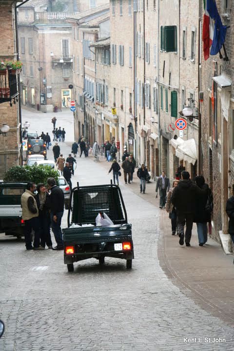 Le Marche: Palaces, Painters and Pilgrims 2 Street scene in Urbino