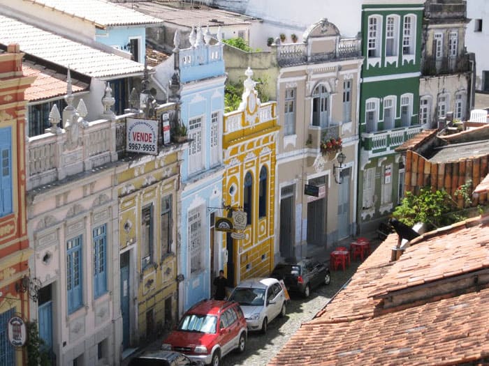 The colorful houses in Pelourinho
