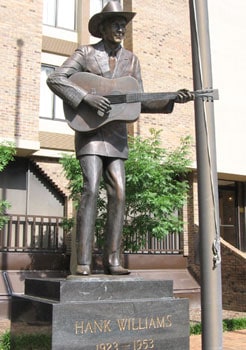 Montgomery, Alabama: The South's Capital City 9 Hank Williams' last live performance took place in Montgomery.