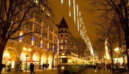 The famous Bahnhofstrasse Decorated for the Holidays. Photo by Sony Stark.
