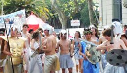 A student pageant in Colonia