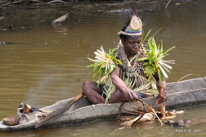 Net fishing in Papua New Guinea