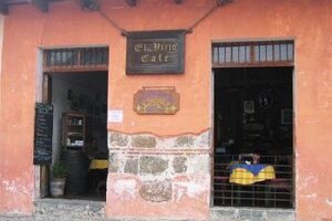 Glorious Guatemala: Sunday Night In Antigua cafe-front