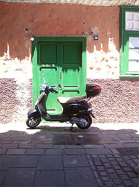 La Laguna has a European feel.