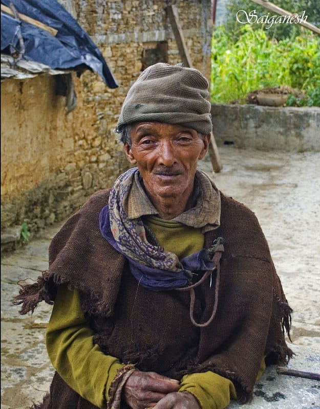 Roopkund, India: A Week-Long Trek to Skeleton Lake 4 An old man in a Wan village. His eyes were shrouded under thick cataract. He was quick to let fifteen of us into his tiny house, to shelter us from the rains.